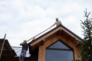 Why Professional Installation and Know-How Matter for a Reliable Roof in Woodlands?